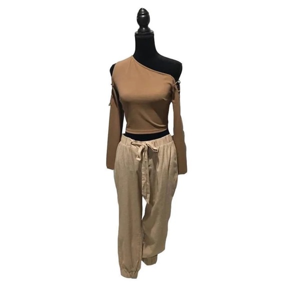 Super cute stretchy crop top - Picture 5 of 8